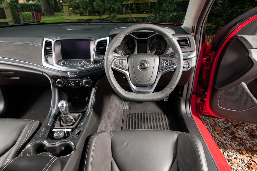 Торпедо Vauxhall VXR8 Maloo 2015 года  (фото 23 из 28)